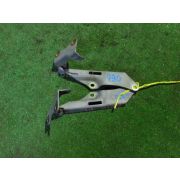 Кронштейн капота Nissan CUBE AZ10 CGA3DE