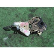 Замок двери Nissan BASSARA JTU30 QR25DE
