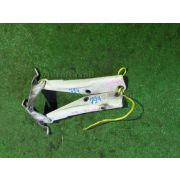 Кронштейн капота Subaru FORESTER SG5 EJ202