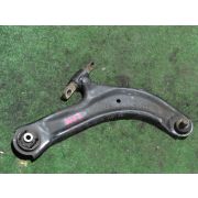 Рычаг Nissan SERENA C26 MR20DD