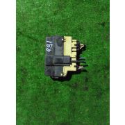 Блок предохранителей Mazda DEMIO DW3W B3