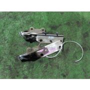 Кронштейн капота Nissan LAUREL HC35 RB20DE