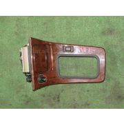 Консоль Nissan LAUREL HC35 RB20DE