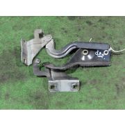 Кронштейн капота Nissan BLUEBIRD SYLPHY KG11 MR20DE