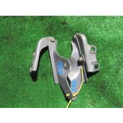 Кронштейн капота Nissan TEANA J31 VQ23DE