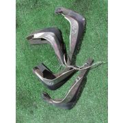 Брызговик Nissan SUNNY FB15 QG15DE