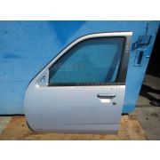 Дверь Nissan CUBE AZ10 CGA3DE