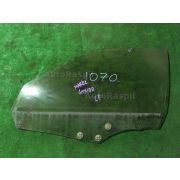 Стекло двери Toyota MARK II GX100 1GFE