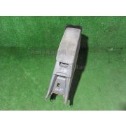 Бардачок между сиденьями Toyota VISTA SV41 3SFE
