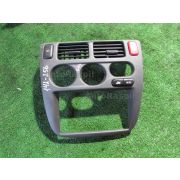 Консоль магнитофона Honda HR-V GH3 D16A