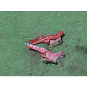 Кронштейн капота Toyota BB NCP30 2NZFE