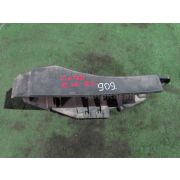 Крепление бампера Nissan CUBE Z12 HR15DE