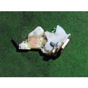 Замок двери Nissan CUBE AZ10 CGA3DE