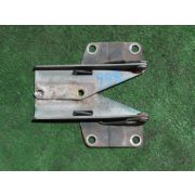 Кронштейн капота Nissan PULSAR FN15 GA15DE