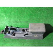 Бардачок между сиденьями Nissan TERRANO TR50 ZD30DDTI