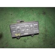 Блок предохранителей Nissan TERRANO LR50 VG33E