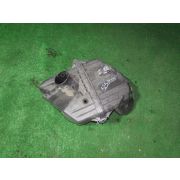 Корпус воздушного фильтра Toyota NOAH AZR60G 1AZFSE