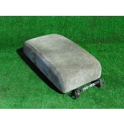 Бардачок между сиденьями Toyota CROWN JZS171 1JZGE