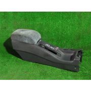 Бардачок между сиденьями Toyota SPRINTER AE110 5AFE