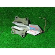 Кронштейн капота Nissan CUBE Z10 CG13DE