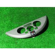 Консоль Nissan MARCH AK12 CR12DE