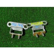 Петли на дверь Toyota COROLLA SPACIO NZE121 1NZFE