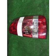 Стоп сигнал Toyota NOAH AZR60G 1AZFSE