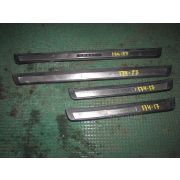 Накладка на порог Toyota CRESTA JZX101 2JZGE