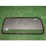 Стекло салона Toyota HIACE KZH106 1KZTE