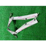 Кронштейн капота Subaru FORESTER SG5 EJ205