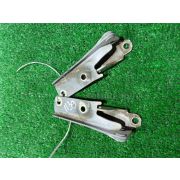 Кронштейн капота Mitsubishi GRANDIS N94W 4G64