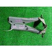 Кронштейн капота Subaru FORESTER SG5 EJ203