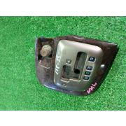 Консоль Mitsubishi GRANDIS N94W 4G64