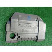 Пластиковая крышка на двс Mitsubishi GRANDIS N94W 4G64
