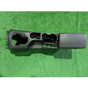 Бардачок между сиденьями Nissan DUALIS KNJ10 MR20DE