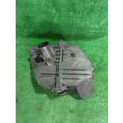 Корпус воздушного фильтра Toyota VOXY AZR60G 1AZFSE