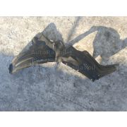 Подкрылок Mazda DEMIO DW5W B5