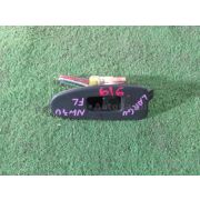 Блок упр. стеклоподъемниками Nissan LARGO NW30 KA24DE