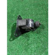 Подушка двигателя Toyota COROLLA SPACIO ZZE122N 1ZZFE