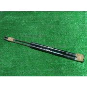 Амортизатор двери Mitsubishi DELICA D5 CV5W 4B12