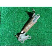 Кронштейн капота Toyota PLATZ NCP12 1NZFE