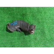 Патрубок Toyota COROLLA FIELDER NZE141G 1NZFE