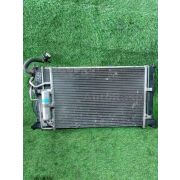 Радиатор Mazda PREMACY CREW LFDE