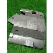 Пластиковая крышка на двс Nissan CEDRIC HY34 VQ30DD