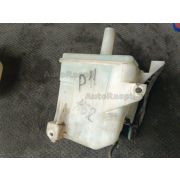 Бачок омывателя Nissan PRIMERA P11 SR18DE