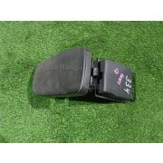 Бардачок между сиденьями Toyota COROLLA FIELDER NZE144G 1NZFE