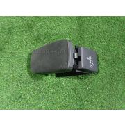 Бардачок между сиденьями Toyota COROLLA FIELDER NZE144G 1NZFE