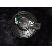 Моторчик печки Toyota ISIS ANM10G 1AZFSE