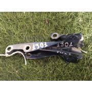 Кронштейн капота Toyota VITZ SCP10 1SZFE