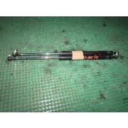 Амортизатор капота Nissan CEDRIC PY31 VG30DE